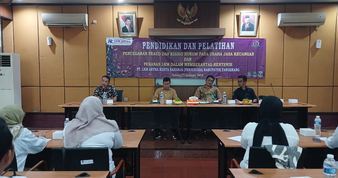 PT. LKM AKR Gelar Pelatihan Pencegahan Fraud, Resiko Hukum dan Berantas Bank Keliling 2 WhatsApp Image 2024 01 27 at 22.19.01 e1706369221564