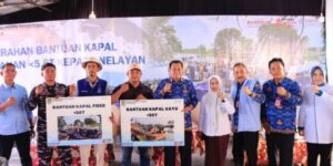 Pemkab Tangerang Berikan 9 Unit Kapal Tangkap Ikan ke Perkumpulan Nelayan 2 WhatsApp Image 2025 12 26 at 11.34.04 1