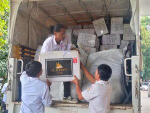 Rayakan HUT ke-68, PMI Kabupaten Tangerang Lantik Pengurus dan Kirim Ribuan Paket Ibadah ke Sumatra 2 WhatsApp Image 2026 02 12 at 20.30.13