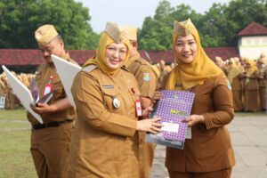 Wujudkan Birokrasi Unggul, Wabup Intan Nurul Hikmah Perkuat Kedisiplinan dan Kesetaraan di Kabupaten Tangerang 2 69e5a7fa3b6f6