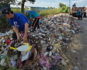 Pemerintah Kecamatan Curug Sterilkan Titik Sampah Liar dan Perketat Pengawasan 2 WhatsApp Image 2026 05 22 at 22.23.30 e1779464009205